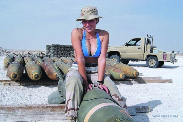 Пентагон собирается поставить женщин на воинский учет