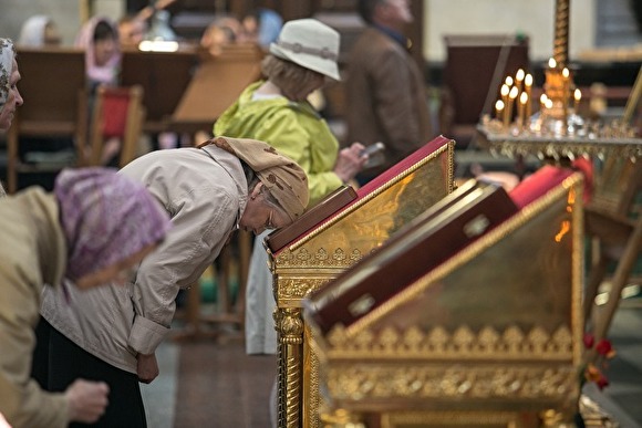 В Челябинске 78-летняя прихожанка заняла священнику 600 тысяч, а он отказался их вернуть