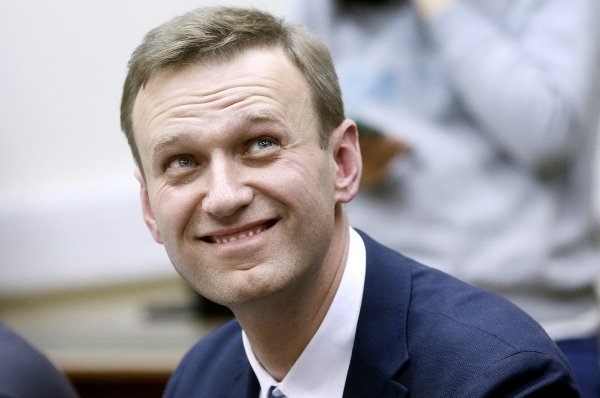Как в ФБК создаётся культ личности Навального