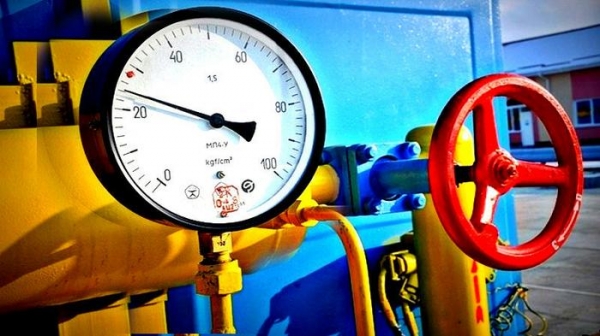 В Киеве заявили, что денег на оплату газа больше нет и хранилища пустеют