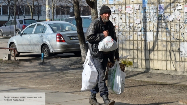 Неожиданный удар от заробитчан: переводы денег на Украину из-за рубежа скоро закончатся