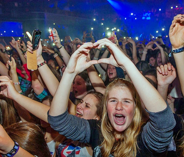 Ночной клуб в Казахстане оштрафовали за концерт российской рок-группы