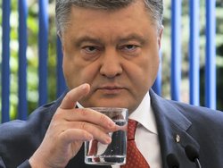 На Украине закрыли уголовное дело против Порошенко