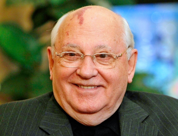 Горбачев оценил премьеру спектакля о себе