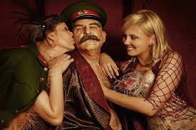 Вышла игра «Секс со Сталиным», взбесившая коммунистов