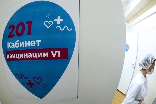 Россиянам с ВИЧ отказывают в вакцинации, хотя это не является противопоказанием