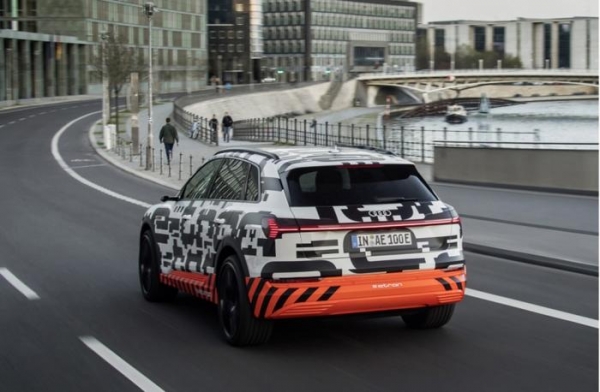 Audi отложила запуск электрического кроссовера e-tron из-за ареста директора